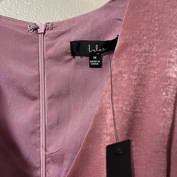 NWT Lulus Wrapped Up In Love Mauve Textured Satin Wrap Midi Dress Womens Size M - Picture 5 of 11